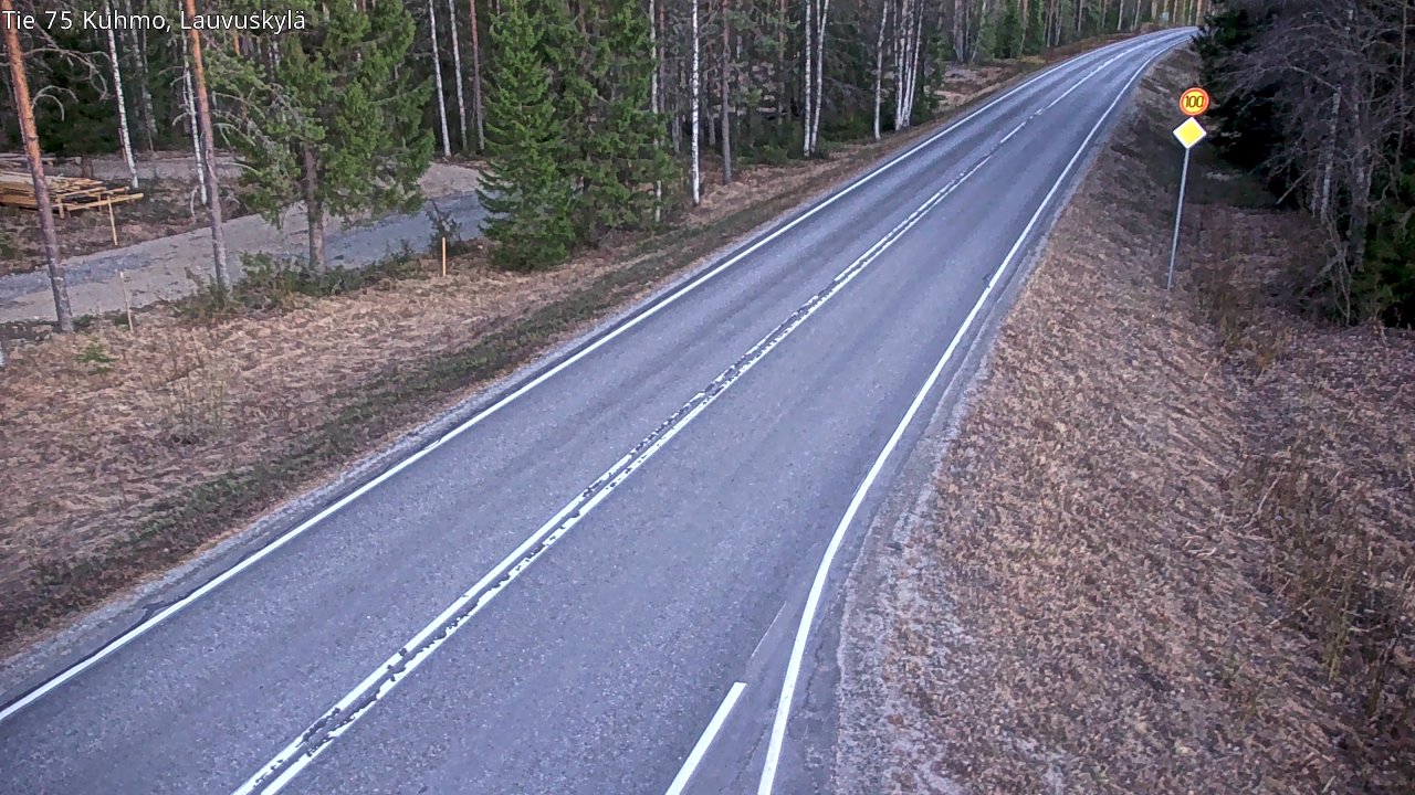 Weather Camera Image Väg 75 Kuhmo, Lauvuskylä, Kuhmo, Kainuu