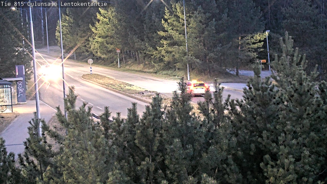 Weather Camera Image Väg 816 Uleåsalo, Lentokentäntie, Oulu, Pohjois-Pohjanmaa