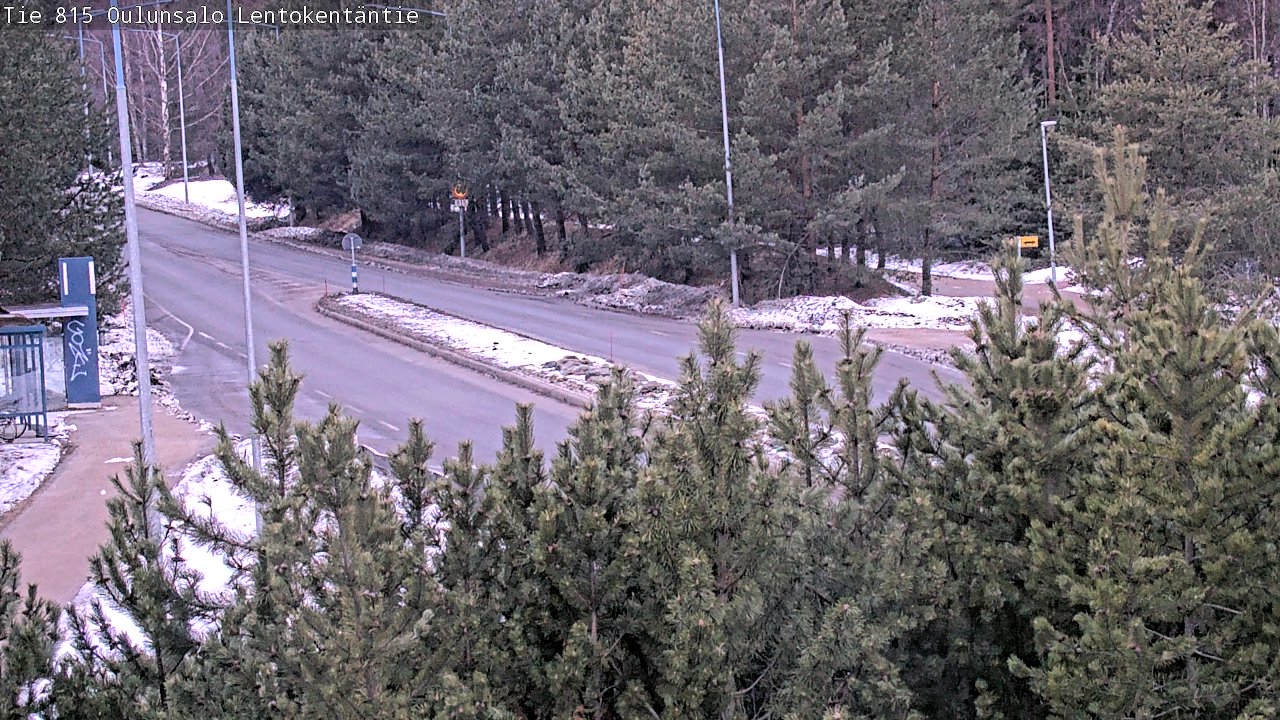 Weather Camera Image Väg 816 Uleåsalo, Lentokentäntie, Oulu, Pohjois-Pohjanmaa