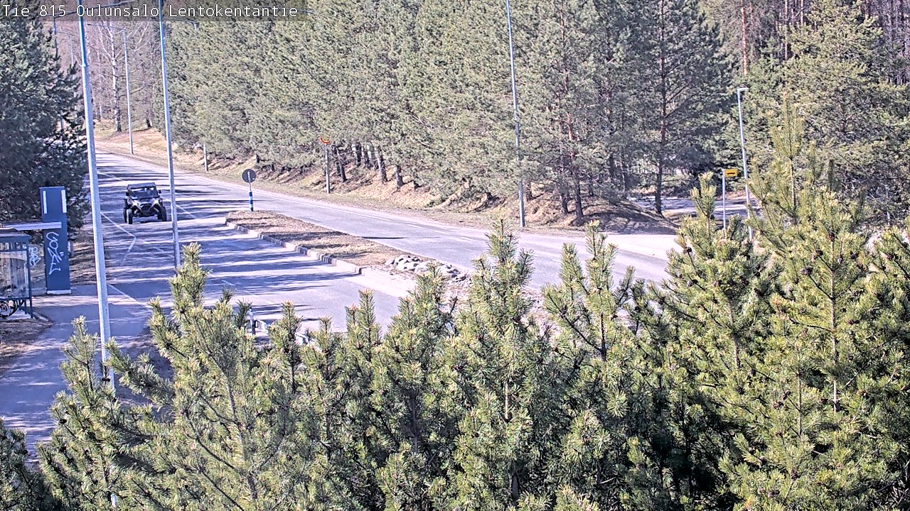 Weather Camera Image Väg 816 Uleåsalo, Lentokentäntie, Oulu, Pohjois-Pohjanmaa