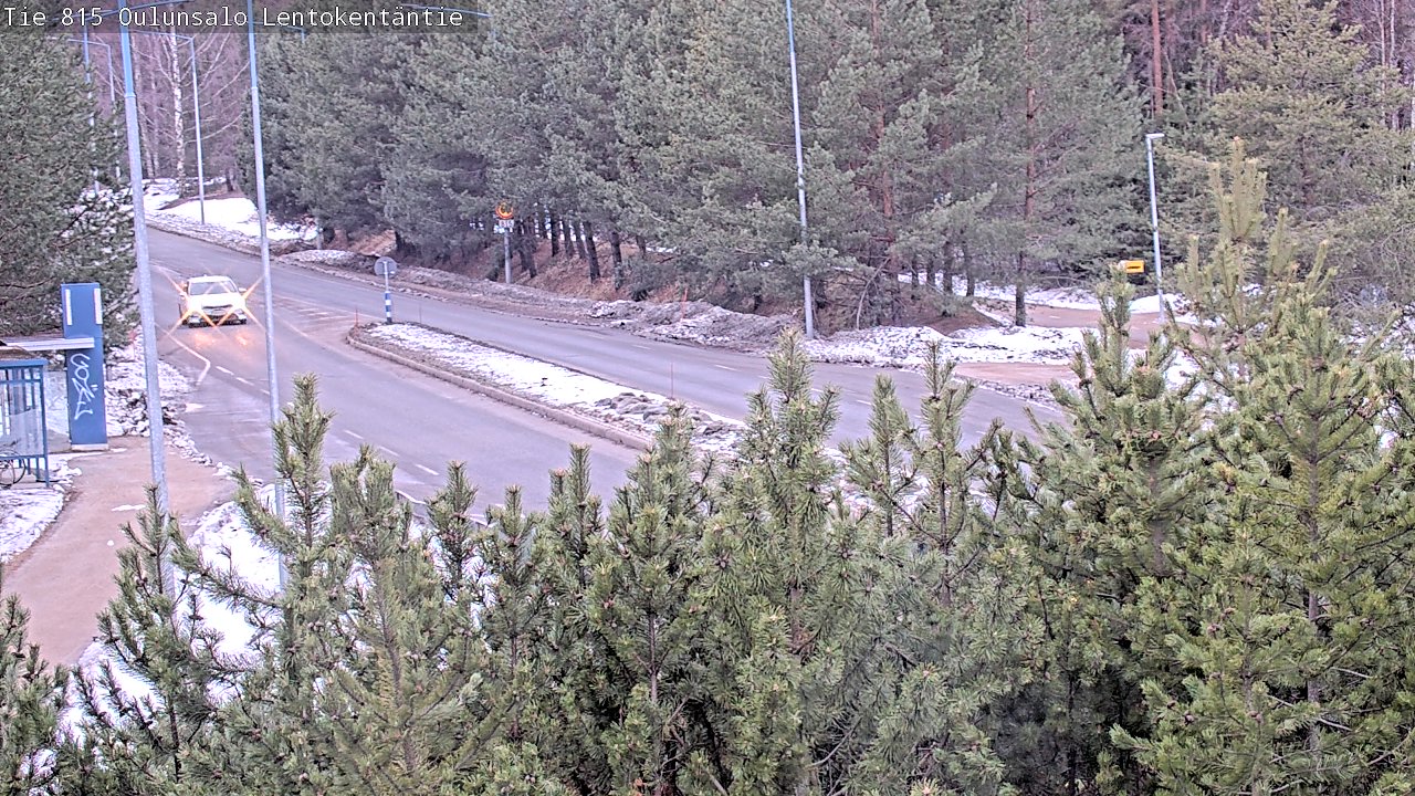 Weather Camera Image Väg 816 Uleåsalo, Lentokentäntie, Oulu, Pohjois-Pohjanmaa