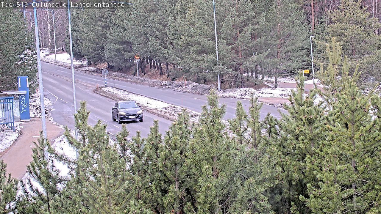 Weather Camera Image Väg 816 Uleåsalo, Lentokentäntie, Oulu, Pohjois-Pohjanmaa