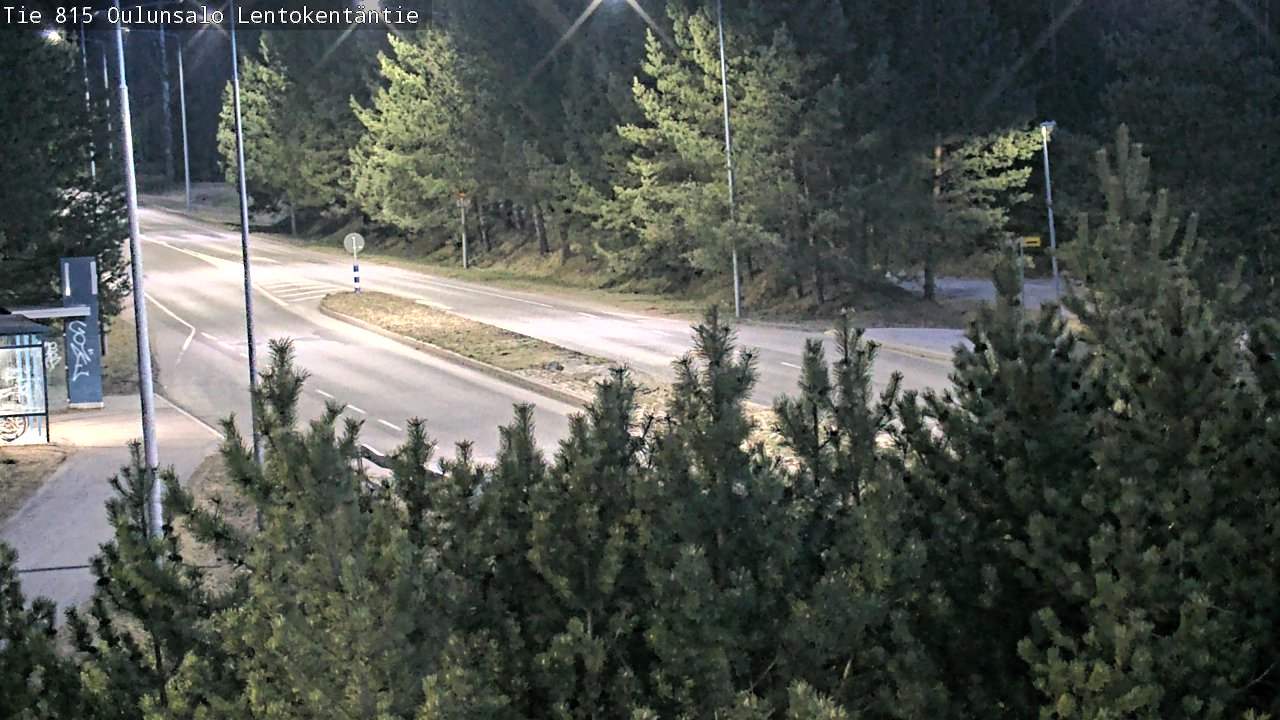 Weather Camera Image Väg 816 Uleåsalo, Lentokentäntie, Oulu, Pohjois-Pohjanmaa