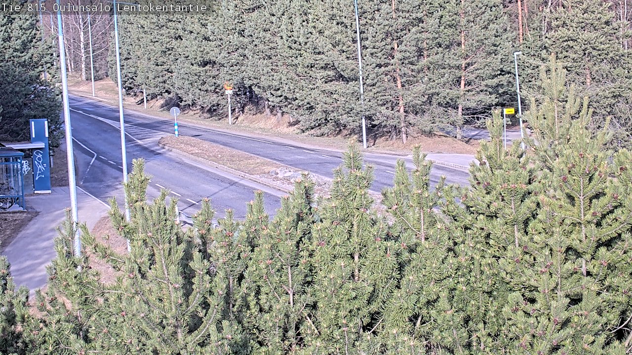 Weather Camera Image Väg 816 Uleåsalo, Lentokentäntie, Oulu, Pohjois-Pohjanmaa