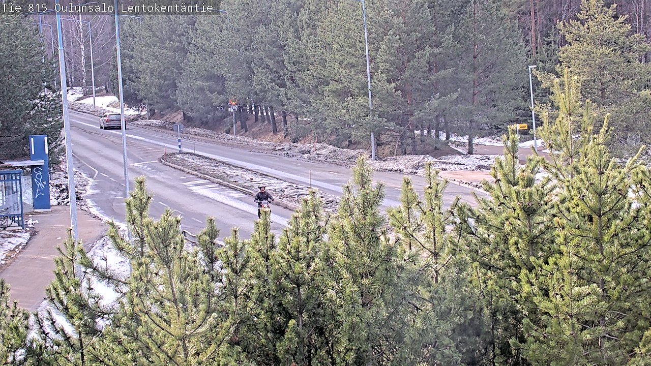 Weather Camera Image Väg 816 Uleåsalo, Lentokentäntie, Oulu, Pohjois-Pohjanmaa