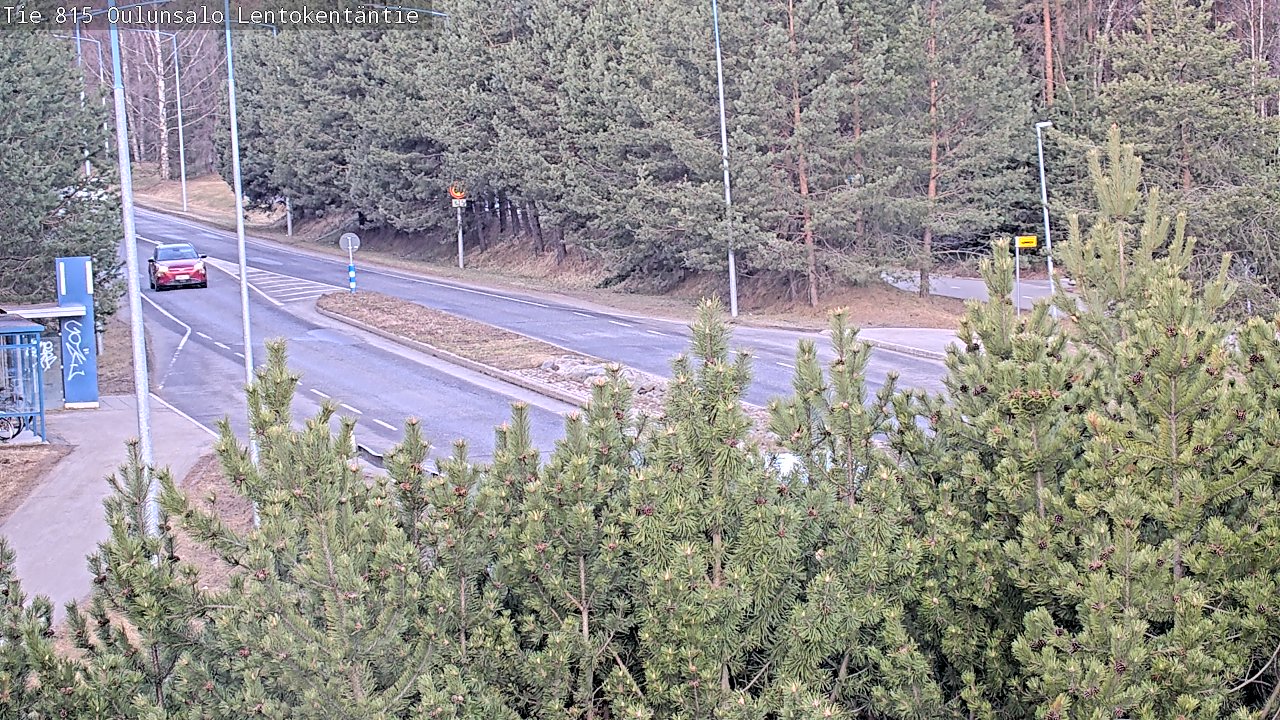 Weather Camera Image Väg 816 Uleåsalo, Lentokentäntie, Oulu, Pohjois-Pohjanmaa