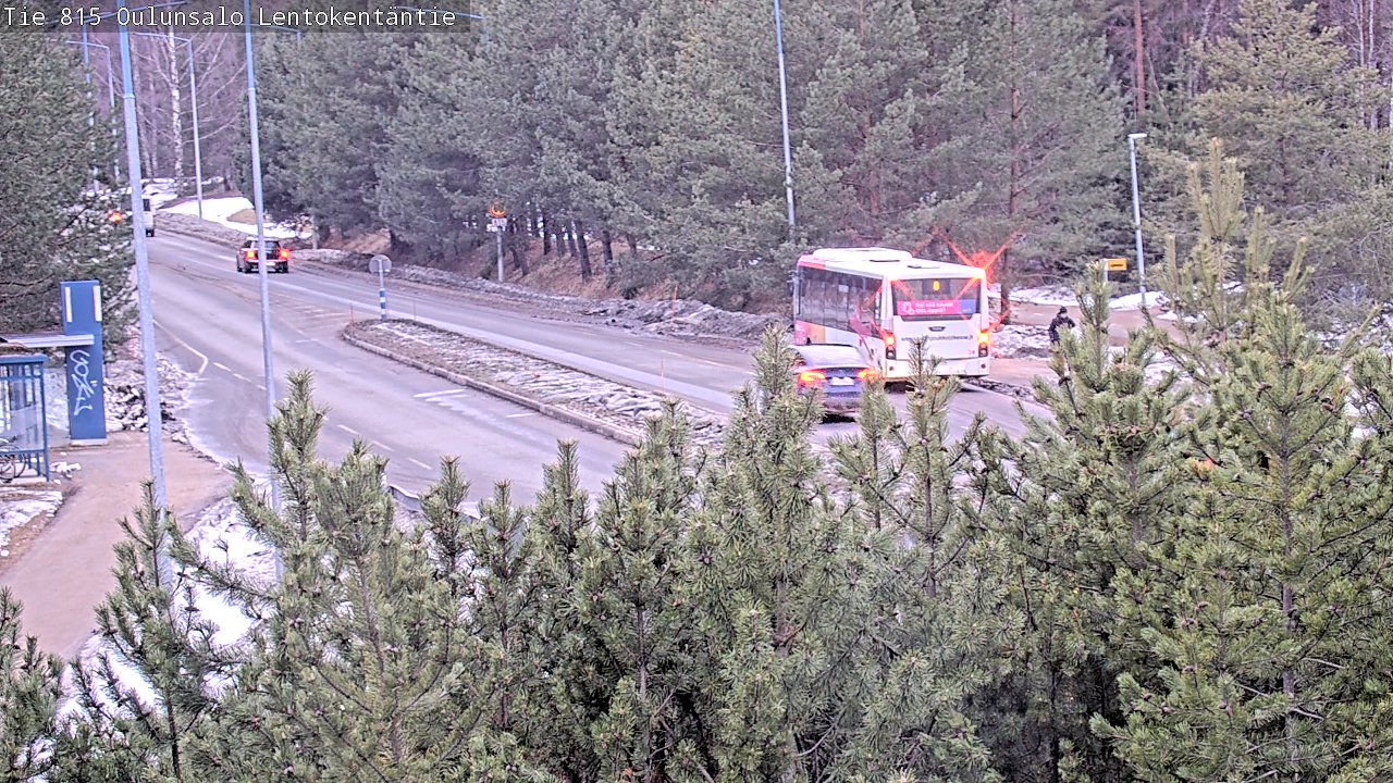Weather Camera Image Väg 816 Uleåsalo, Lentokentäntie, Oulu, Pohjois-Pohjanmaa