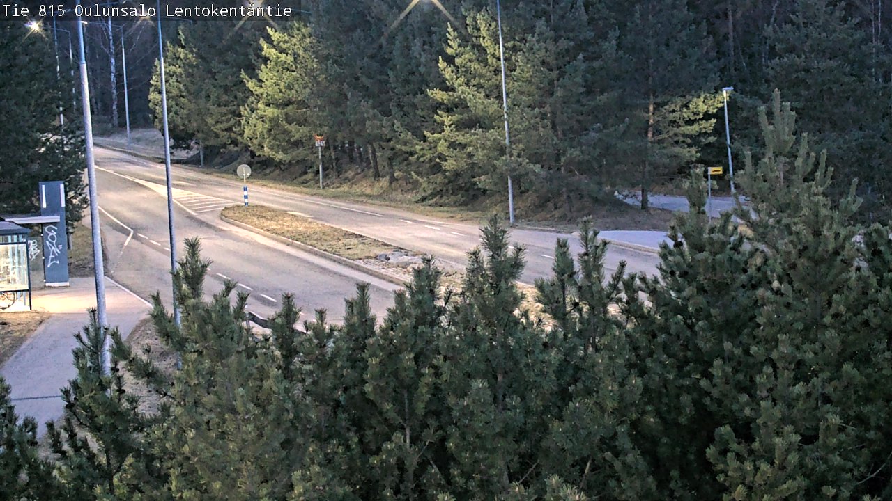 Weather Camera Image Väg 816 Uleåsalo, Lentokentäntie, Oulu, Pohjois-Pohjanmaa