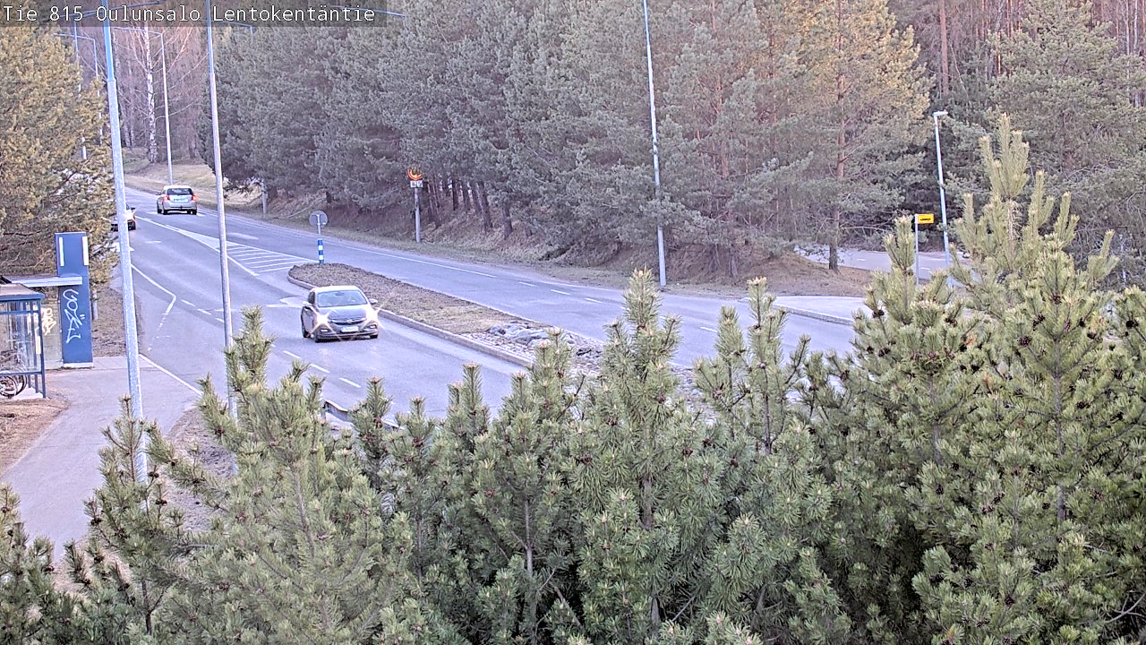 Weather Camera Image Väg 816 Uleåsalo, Lentokentäntie, Oulu, Pohjois-Pohjanmaa