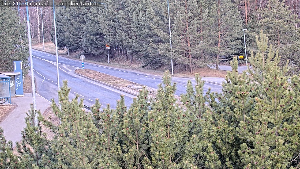 Weather Camera Image Väg 816 Uleåsalo, Lentokentäntie, Oulu, Pohjois-Pohjanmaa