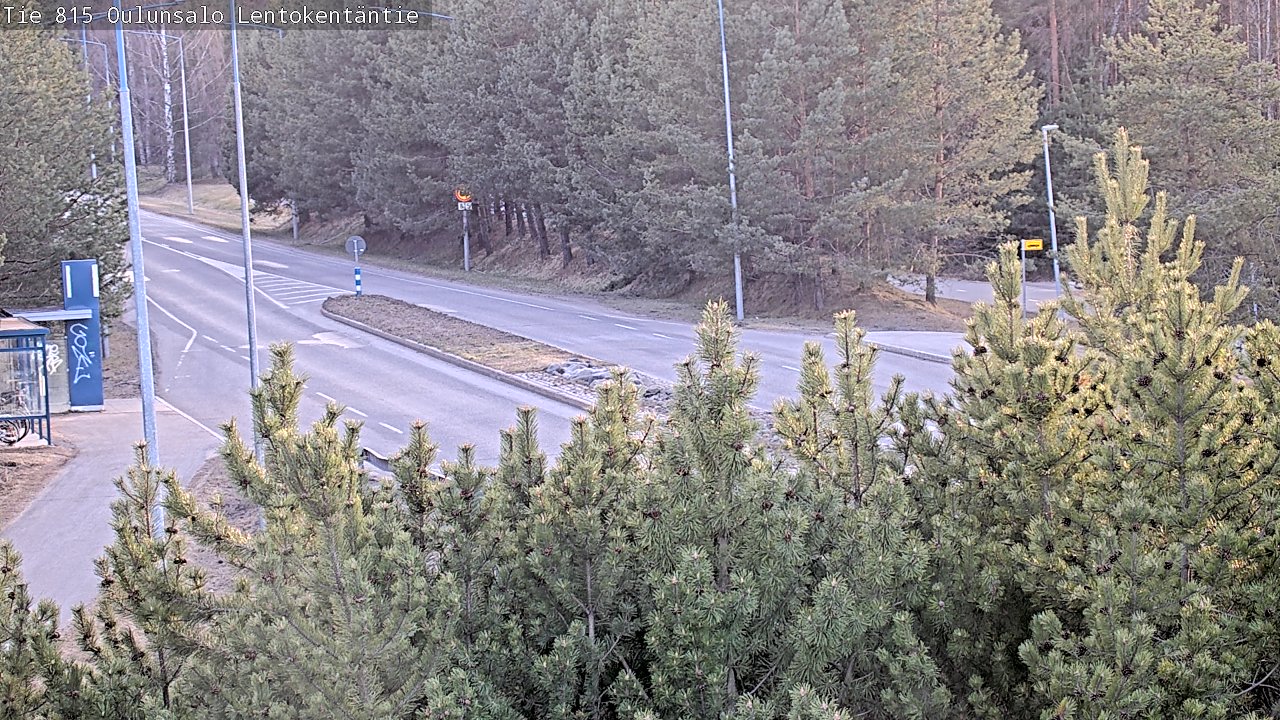 Weather Camera Image Väg 816 Uleåsalo, Lentokentäntie, Oulu, Pohjois-Pohjanmaa