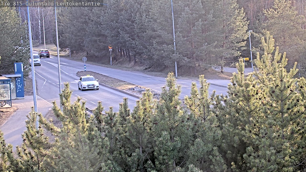 Weather Camera Image Väg 816 Uleåsalo, Lentokentäntie, Oulu, Pohjois-Pohjanmaa