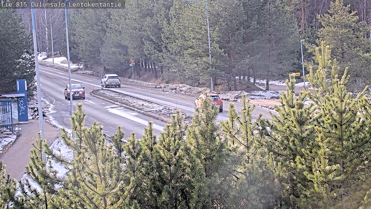 Weather Camera Image Väg 816 Uleåsalo, Lentokentäntie, Oulu, Pohjois-Pohjanmaa