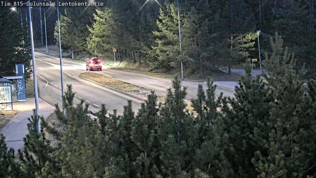 Weather Camera Image Väg 816 Uleåsalo, Lentokentäntie, Oulu, Pohjois-Pohjanmaa
