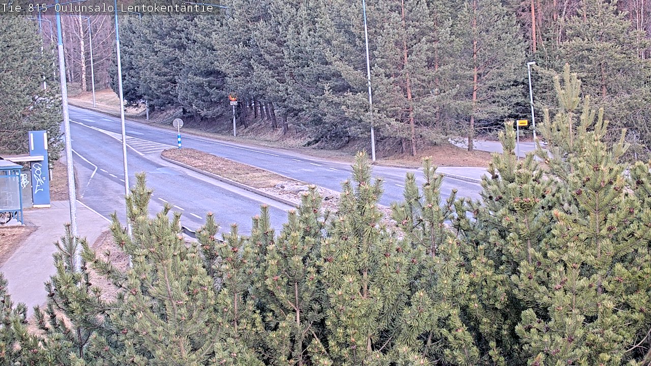 Weather Camera Image Väg 816 Uleåsalo, Lentokentäntie, Oulu, Pohjois-Pohjanmaa