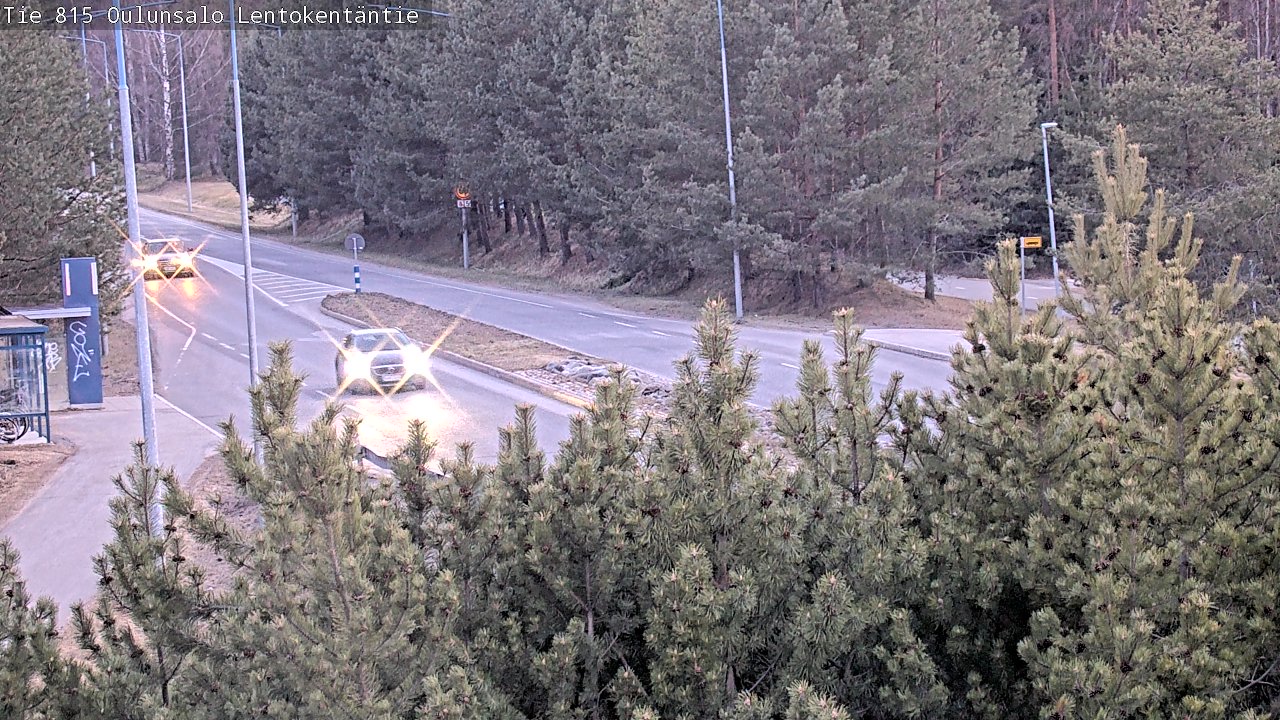 Weather Camera Image Väg 816 Uleåsalo, Lentokentäntie, Oulu, Pohjois-Pohjanmaa