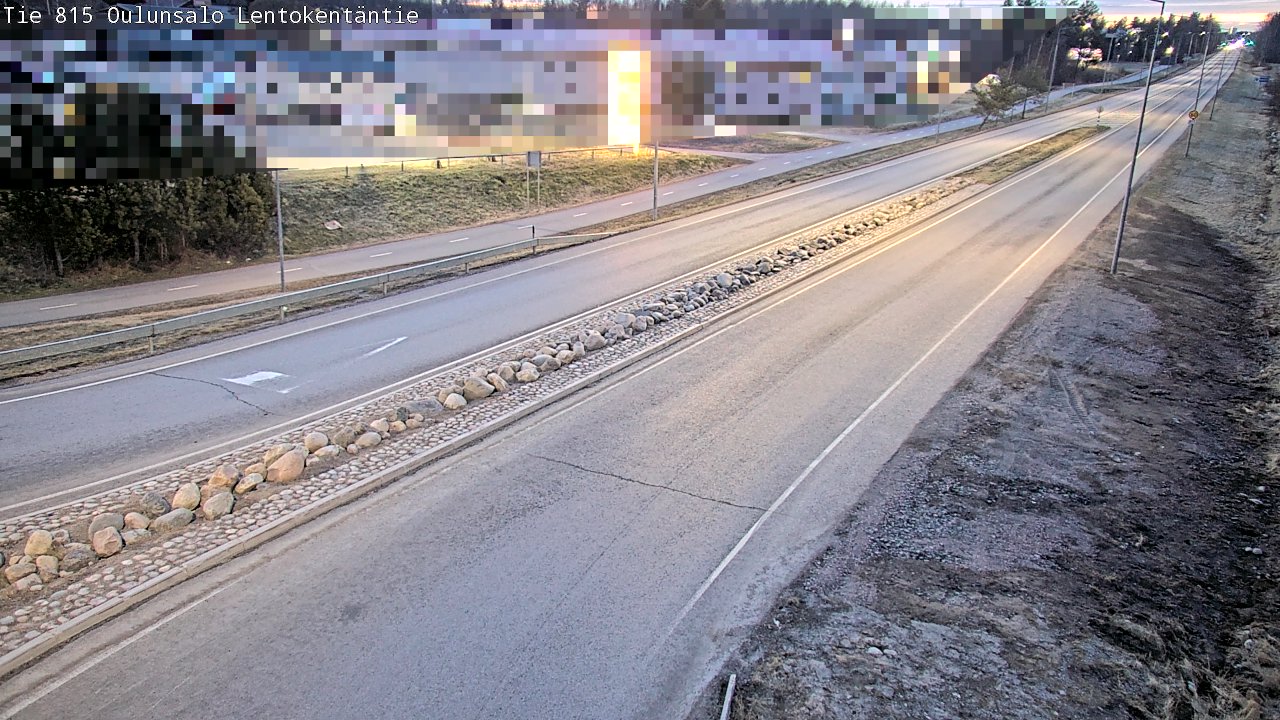 Weather Camera Image Väg 816 Uleåsalo, Lentokentäntie, Oulu, Pohjois-Pohjanmaa
