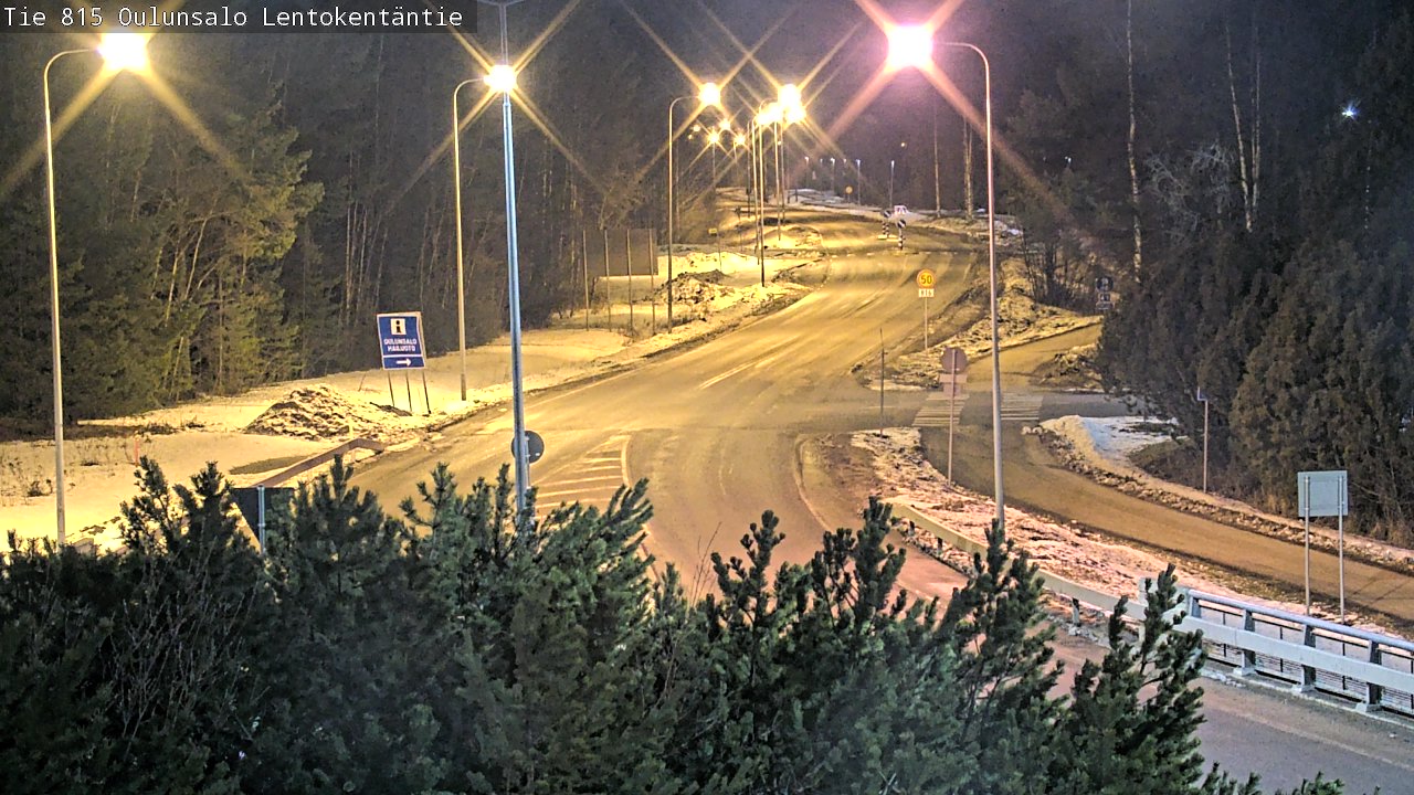Weather Camera Image Väg 816 Uleåsalo, Lentokentäntie, Oulu, Pohjois-Pohjanmaa