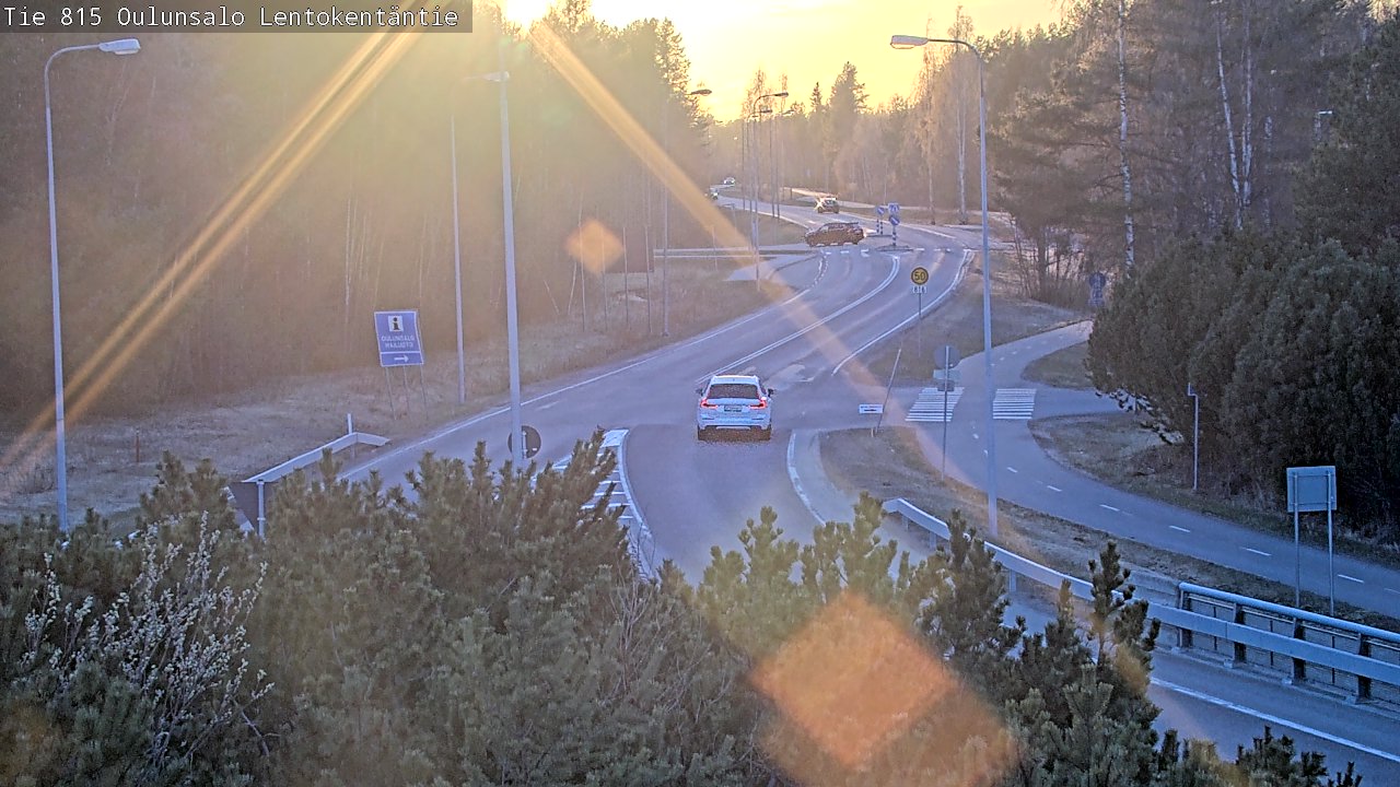 Weather Camera Image Väg 816 Uleåsalo, Lentokentäntie, Oulu, Pohjois-Pohjanmaa