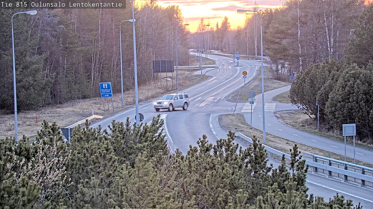 Weather Camera Image Väg 816 Uleåsalo, Lentokentäntie, Oulu, Pohjois-Pohjanmaa