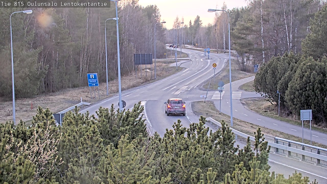 Weather Camera Image Väg 816 Uleåsalo, Lentokentäntie, Oulu, Pohjois-Pohjanmaa