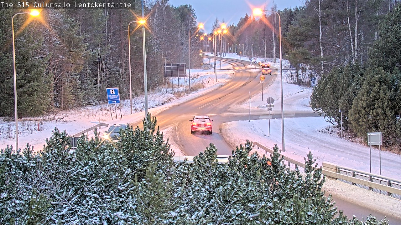 Weather Camera Image Väg 816 Uleåsalo, Lentokentäntie, Oulu, Pohjois-Pohjanmaa