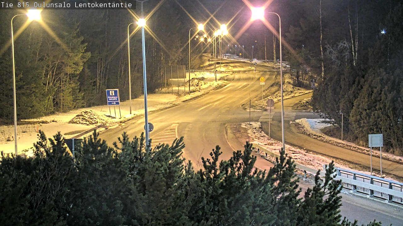 Weather Camera Image Väg 816 Uleåsalo, Lentokentäntie, Oulu, Pohjois-Pohjanmaa