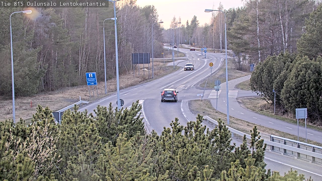 Weather Camera Image Väg 816 Uleåsalo, Lentokentäntie, Oulu, Pohjois-Pohjanmaa