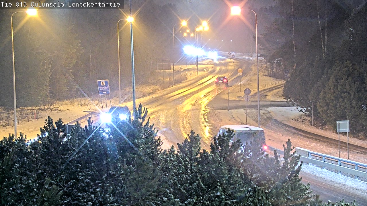 Weather Camera Image Väg 816 Uleåsalo, Lentokentäntie, Oulu, Pohjois-Pohjanmaa