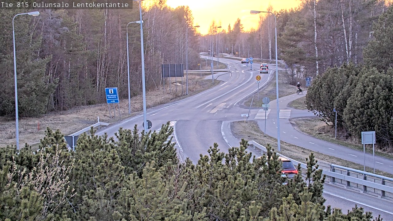 Weather Camera Image Väg 816 Uleåsalo, Lentokentäntie, Oulu, Pohjois-Pohjanmaa