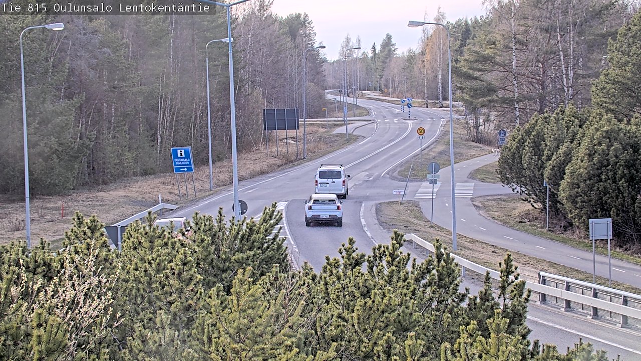Weather Camera Image Väg 816 Uleåsalo, Lentokentäntie, Oulu, Pohjois-Pohjanmaa