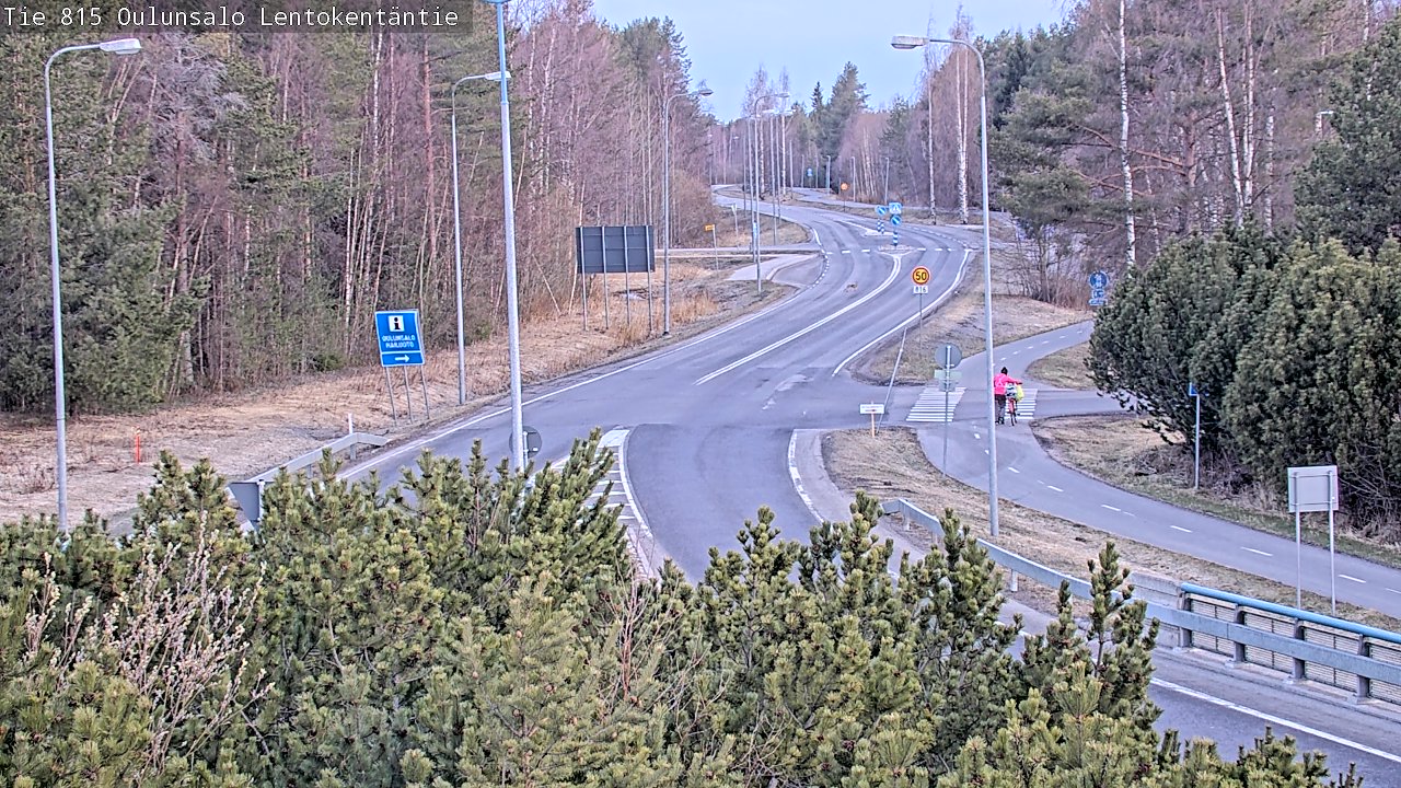 Weather Camera Image Väg 816 Uleåsalo, Lentokentäntie, Oulu, Pohjois-Pohjanmaa
