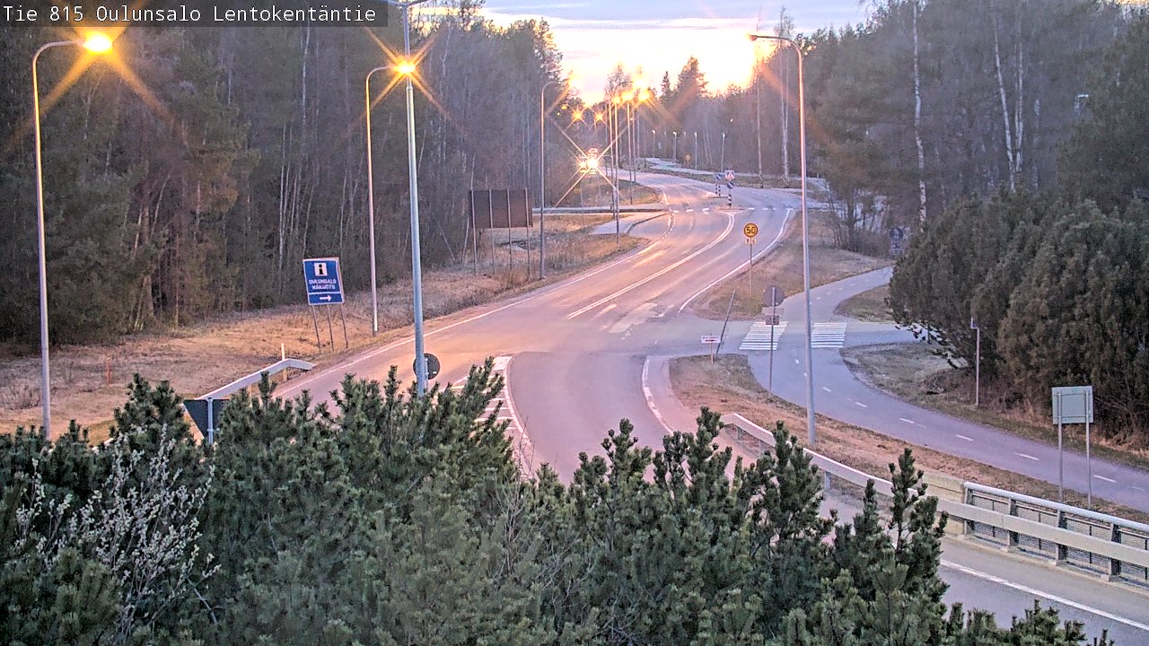Weather Camera Image Väg 816 Uleåsalo, Lentokentäntie, Oulu, Pohjois-Pohjanmaa