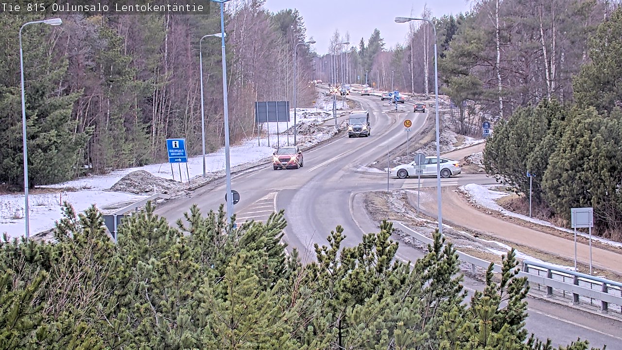 Weather Camera Image Väg 816 Uleåsalo, Lentokentäntie, Oulu, Pohjois-Pohjanmaa