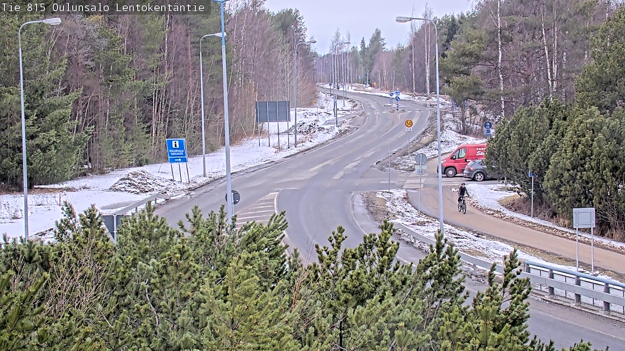 Weather Camera Image Väg 816 Uleåsalo, Lentokentäntie, Oulu, Pohjois-Pohjanmaa
