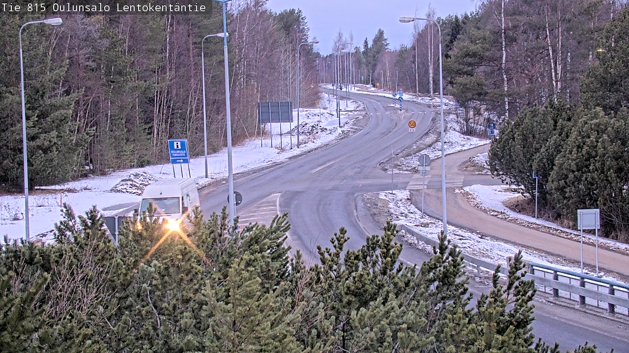 Weather Camera Image Väg 816 Uleåsalo, Lentokentäntie, Oulu, Pohjois-Pohjanmaa