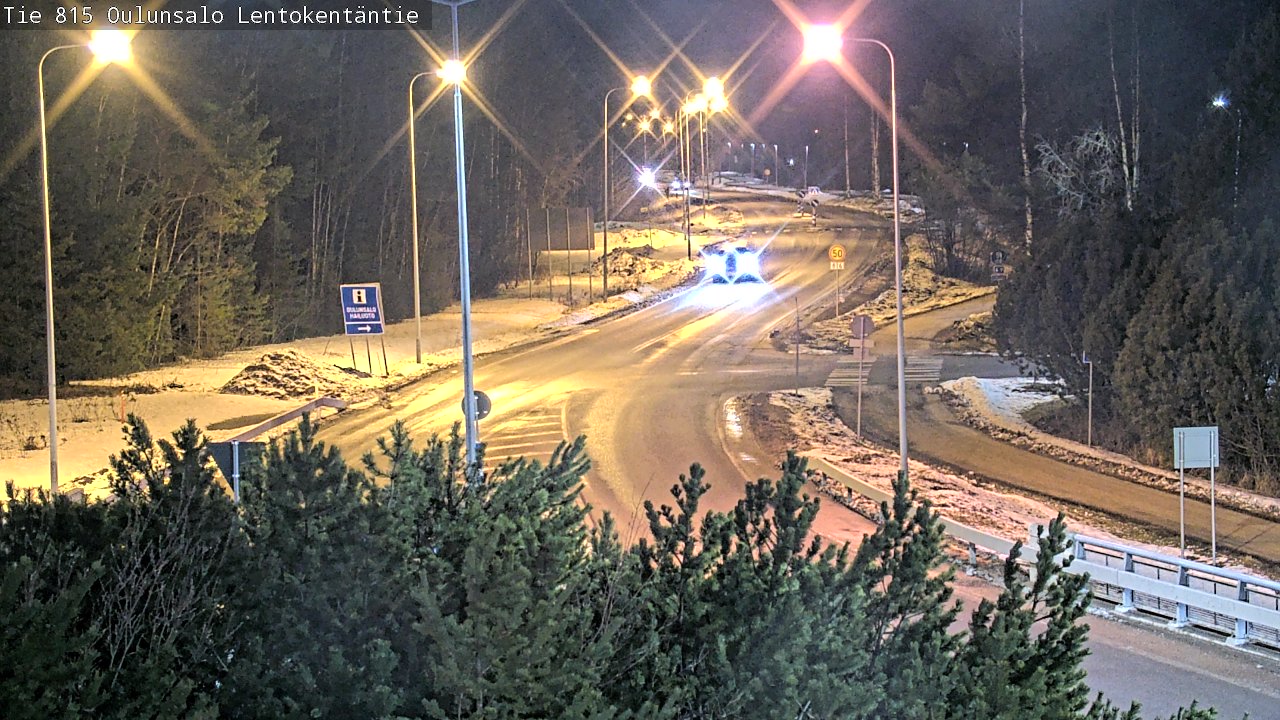Weather Camera Image Väg 816 Uleåsalo, Lentokentäntie, Oulu, Pohjois-Pohjanmaa