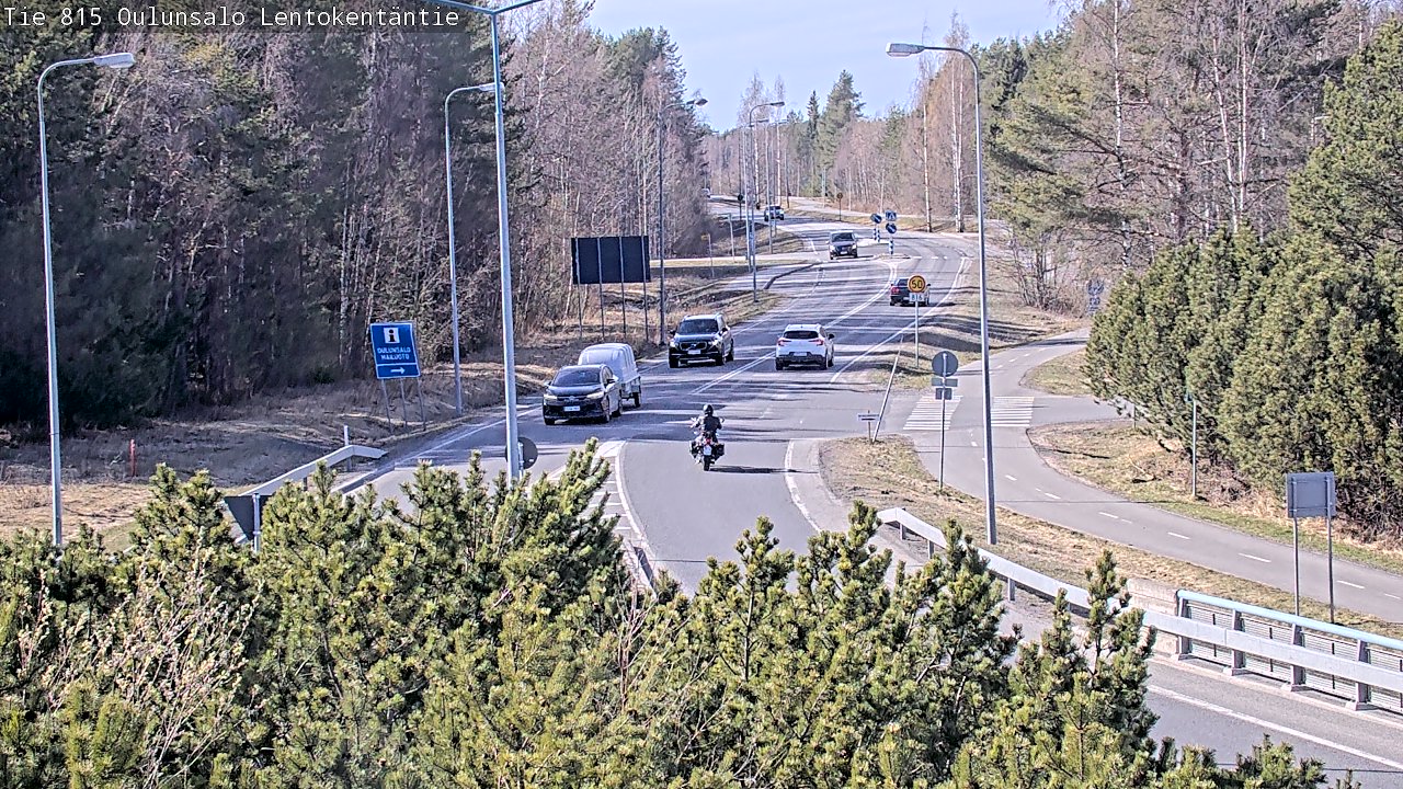 Weather Camera Image Väg 816 Uleåsalo, Lentokentäntie, Oulu, Pohjois-Pohjanmaa