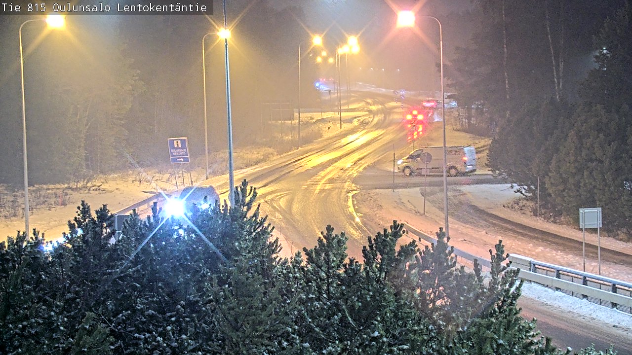 Weather Camera Image Väg 816 Uleåsalo, Lentokentäntie, Oulu, Pohjois-Pohjanmaa