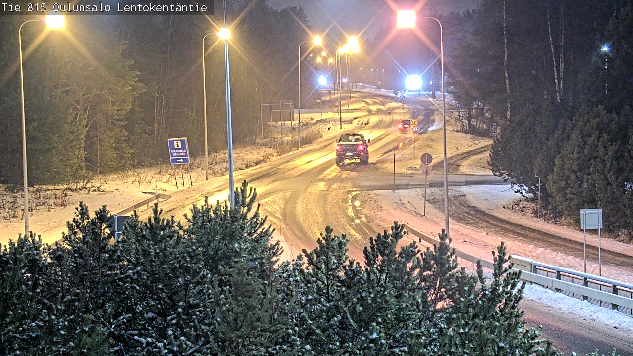 Weather Camera Image Väg 816 Uleåsalo, Lentokentäntie, Oulu, Pohjois-Pohjanmaa