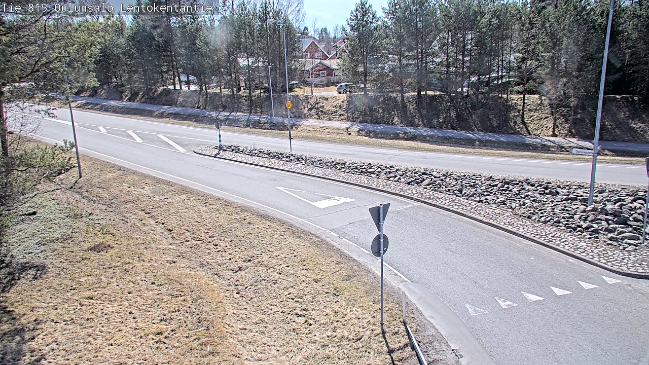 Weather Camera Image Väg 816 Uleåsalo, Lentokentäntie, Oulu, Pohjois-Pohjanmaa
