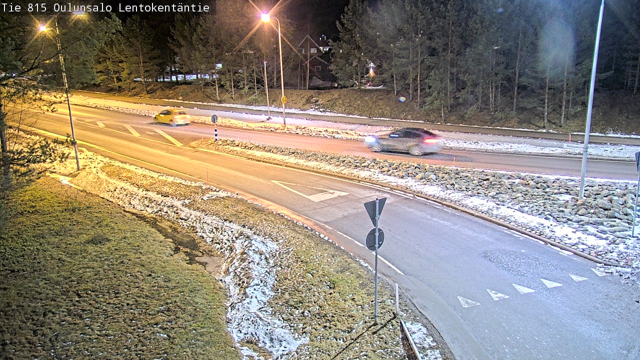 Weather Camera Image Väg 816 Uleåsalo, Lentokentäntie, Oulu, Pohjois-Pohjanmaa