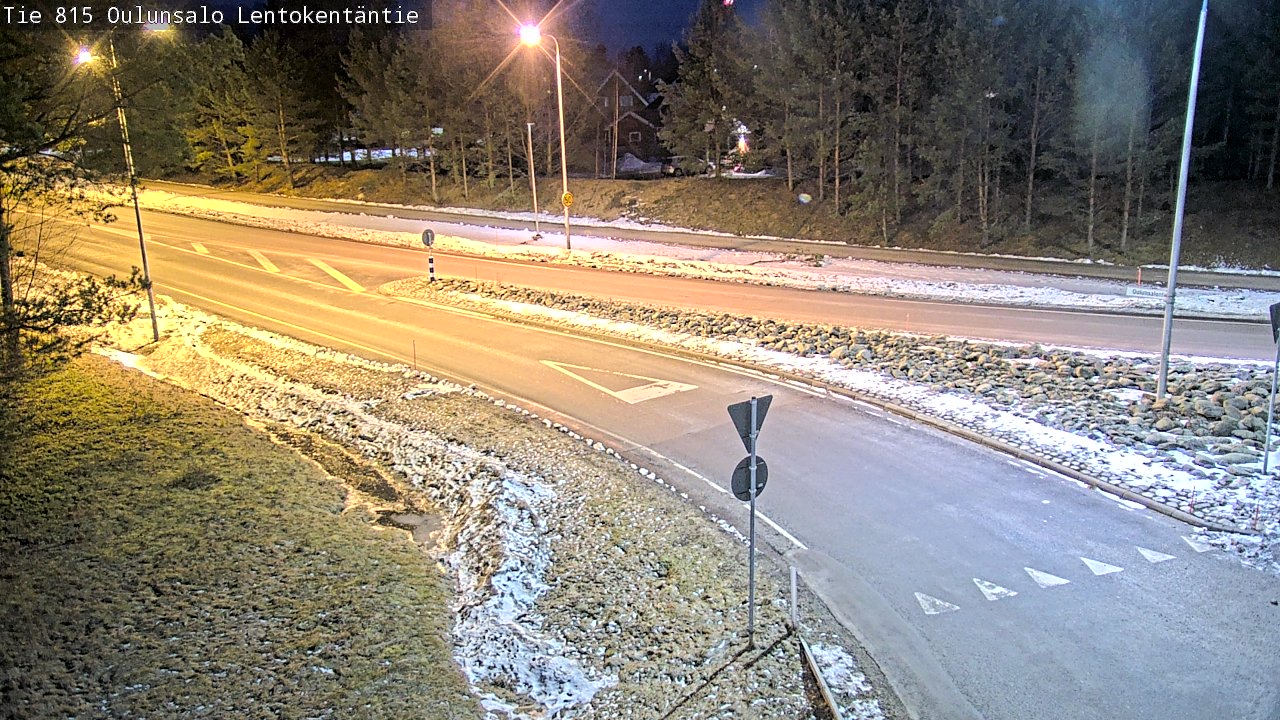 Weather Camera Image Väg 816 Uleåsalo, Lentokentäntie, Oulu, Pohjois-Pohjanmaa