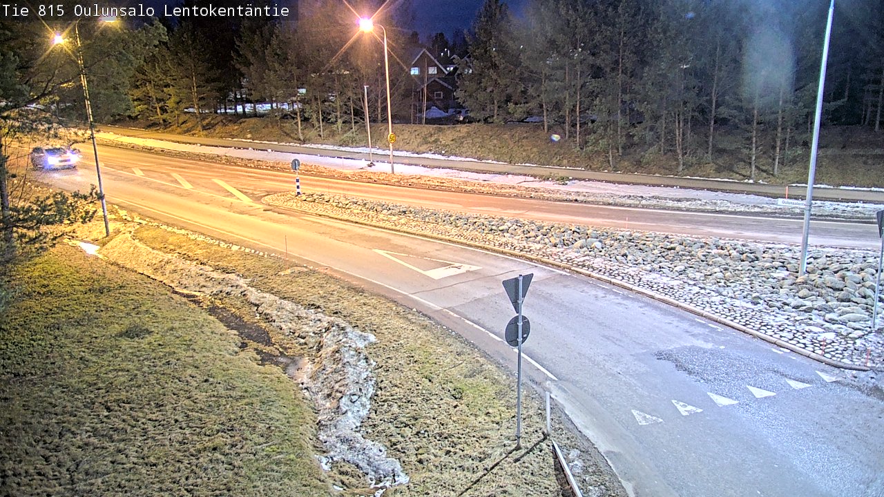 Weather Camera Image Road 816 Oulunsalo, Lentokentäntie, Oulu, Pohjois-Pohjanmaa