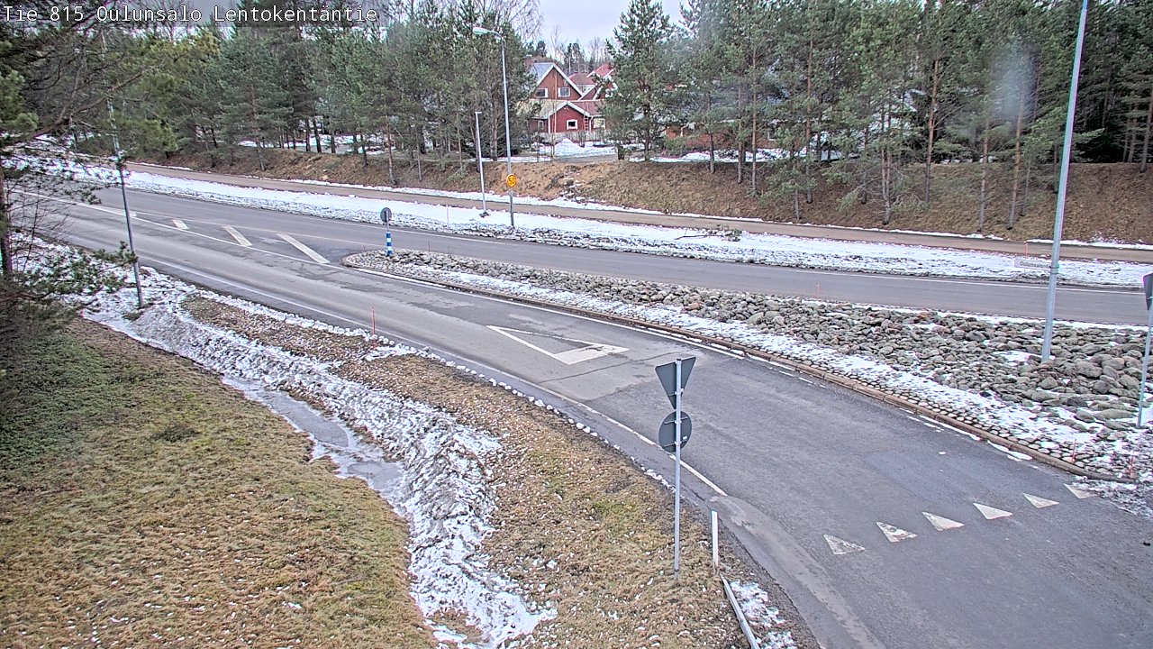 Weather Camera Image Väg 816 Uleåsalo, Lentokentäntie, Oulu, Pohjois-Pohjanmaa