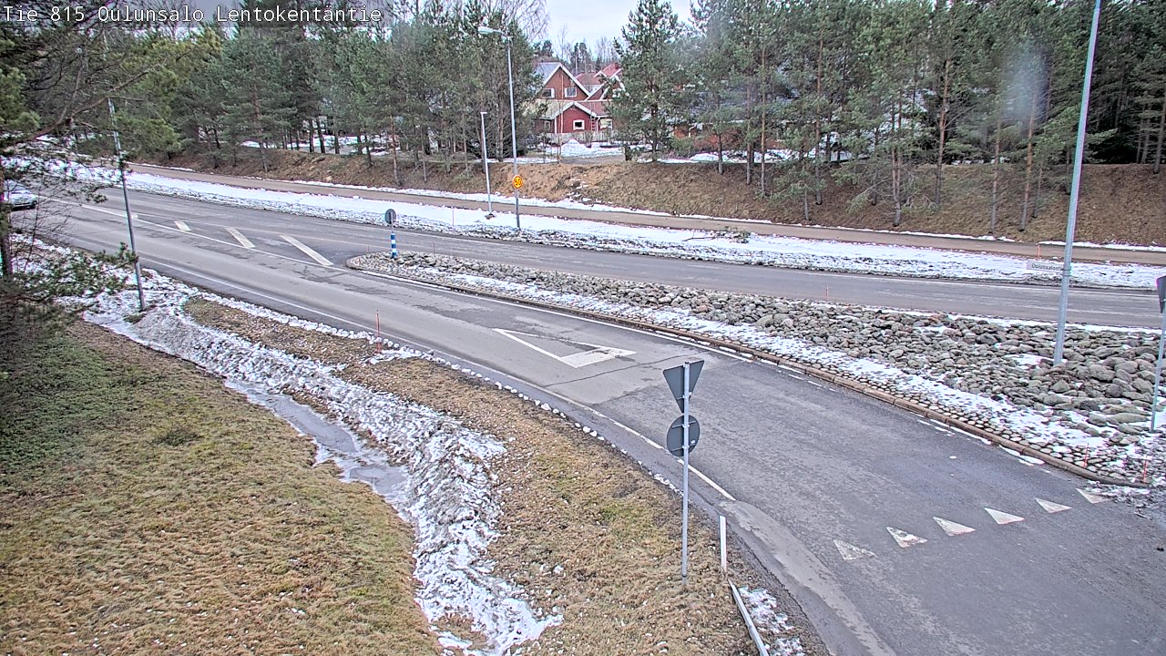 Weather Camera Image Väg 816 Uleåsalo, Lentokentäntie, Oulu, Pohjois-Pohjanmaa