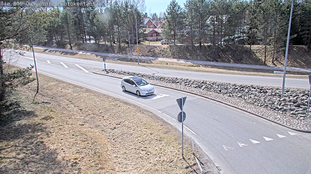Weather Camera Image Väg 816 Uleåsalo, Lentokentäntie, Oulu, Pohjois-Pohjanmaa