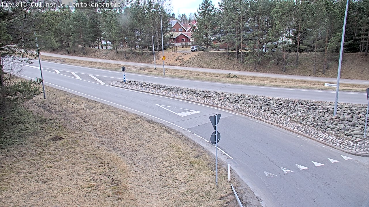Weather Camera Image Väg 816 Uleåsalo, Lentokentäntie, Oulu, Pohjois-Pohjanmaa