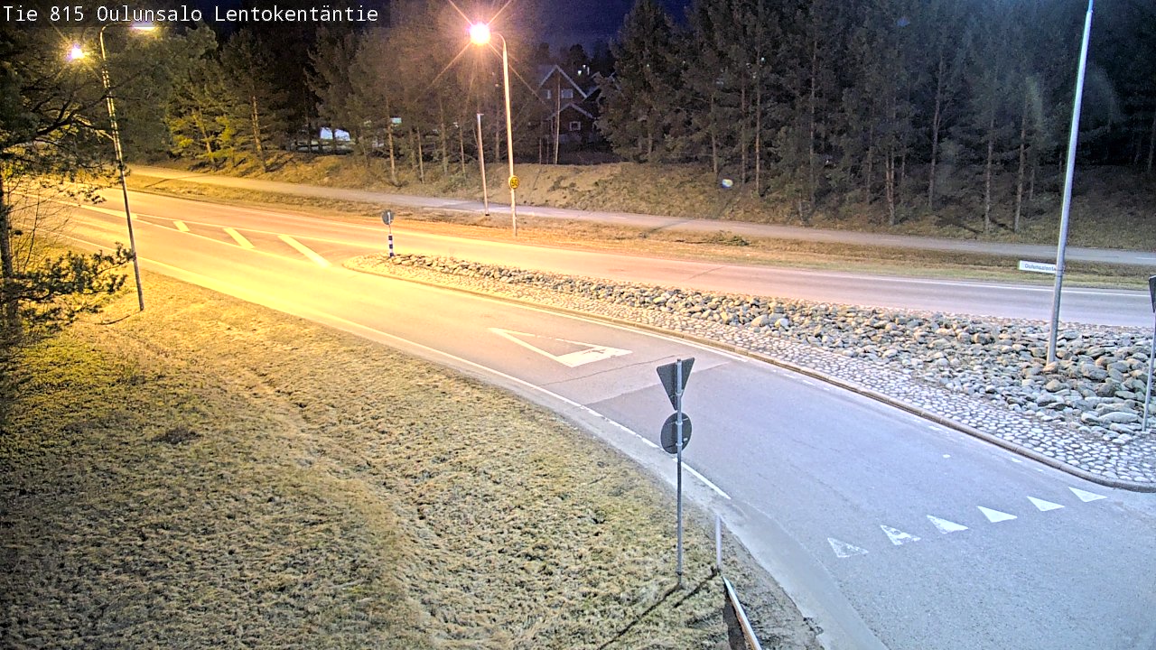 Weather Camera Image Road 816 Oulunsalo, Lentokentäntie, Oulu, Pohjois-Pohjanmaa