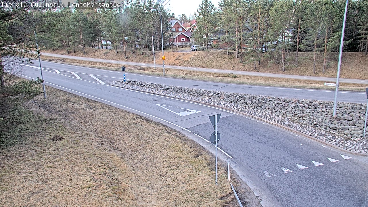 Weather Camera Image Väg 816 Uleåsalo, Lentokentäntie, Oulu, Pohjois-Pohjanmaa